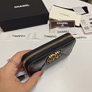 Chanel 19 Zip Coin Black Lambskin 11.5x8cm - 4