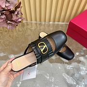 Valentino Garavani Black Flat - 4