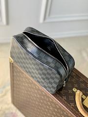 Louis Vuitton LV Eclipse Toiletry Pouch 25x17x7cm - 2