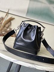 Louis Vuitton LV Noé Cargo H35 Black Bag 24x22x16cm - 4