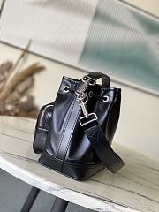 Louis Vuitton LV Noé Cargo H35 Black Bag 24x22x16cm - 3