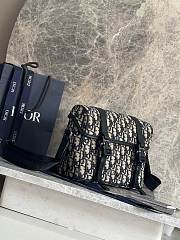 Dior Hit the Road Messenger Bag Flap Beige Black 24x18x8cm - 2