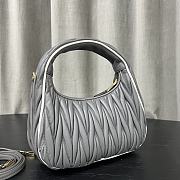 Miu Miu Wander Matelassé Leather Bag Grey 20x17x6cm - 3