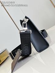 Louis Vuitton LV Gaston Wearable Wallet Monogram 22x14.5x4.5cm - 5