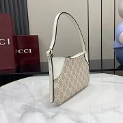 Gucci GG Emblem Super Mini Shoulder Bag White 23x13x2cm - 6