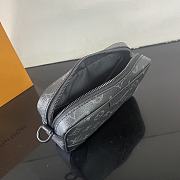 Louis Vuitton LV Trocadéro Wearable Wallet Black 20x13x6.5cm - 5