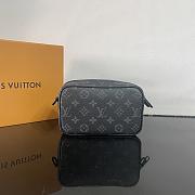 Louis Vuitton LV Trocadéro Wearable Wallet Black 20x13x6.5cm - 3