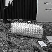 Bottega Veneta Lauren 1980 Clutch Silver 31cm - 5