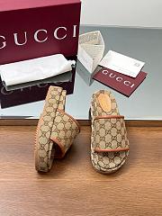 Gucci Women's GG Platform Sandal Beige  - 3