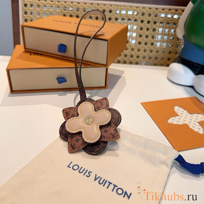 Louis Vuitton LV My Monogram Layers Bag Charm - 1