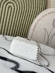 Chanel Top Handle Vanity Case White Caviar 17x8x9.5cm - 6