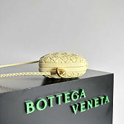 Bottega Veneta Knot Minaudiere On Strap Yellow 20x12x5.5cm - 4