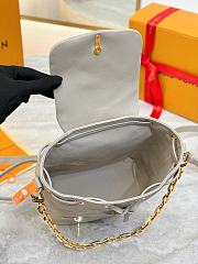 Louis Vuitton LV Coussin Backpack PM Grey 26x21x10cm - 4