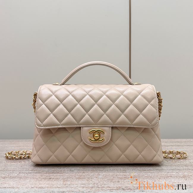 Chanel Medium Flap Bag Beige Lambskin Gold 27x16x7.5cm - 1