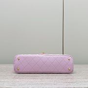 Chanel Medium Flap Bag Pink Lambskin Gold 27x16x7.5cm - 4
