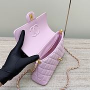 Chanel Medium Flap Bag Pink Lambskin Gold 27x16x7.5cm - 3