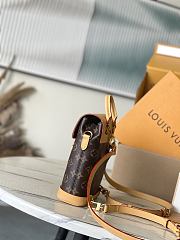 Louis Vuitton LV Soho Mini Backpack 23x17x8cm - 5