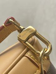 Louis Vuitton LV Soho Mini Backpack 23x17x8cm - 3