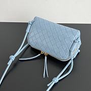 Bottega Veneta Intrecciato Concert Pouch Blue 18.5x11.5x8.5cm - 6