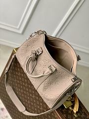 Louis Vuitton LV Keepall Bandoulière 35 Beige 34x21x16cm - 6