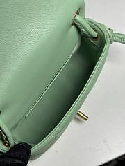 Chanel 25C Flap Bag Green Lambskin Gold 18x5x13cm - 4