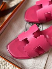 Hermes Oran Smooth Leather Pink Slides - 2