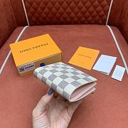 Louis Vuitton LV Lisa Wallet Damier Azur 11.5x9x1.5cm - 4