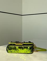 Fendi Baguette Mini Fuchsia Sequin Leather Green Bag 19x11x5cm - 4