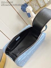 Louis Vuitton LV Dopp Kit Sky Blue 28x15x16.5cm - 2