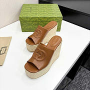 Gucci Women's Interlocking G Sandal Brown  - 1