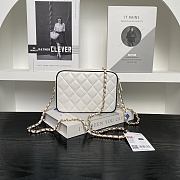 Chanel Bag White Black Lambskin 19.5x12.5x3.5cm - 2