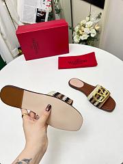 Valentino Vlogo Slides Brown Crochet - 5