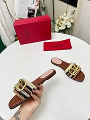 Valentino Vlogo Slides Brown Crochet - 4