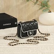 Chanel Clutch With Chain Lambskin Black & White 11.5x8.5x4cm - 4
