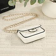 Chanel Clutch With Chain Lambskin White Black 11.5x8.5x4cm - 3