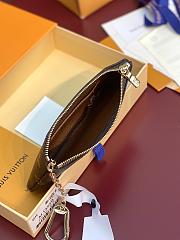 Louis Vuitton LV Key Pouch 12x7x1.5cm - 4