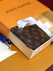 Louis Vuitton LV Key Pouch 12x7x1.5cm - 3