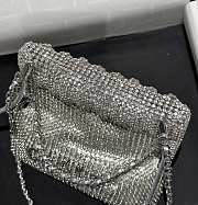 Chanel Mini 22 Handbag Silver 17x15x4cm - 2