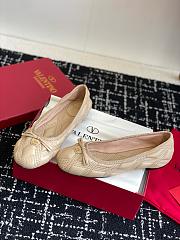 Valentino Garavani Quiltie 67 Beige Ballerinas Flat - 4