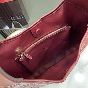 Gucci B Medium Shoulder Bag Red 42x36x2cm - 2
