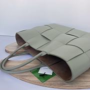 Bottega Veneta Intreciatto Arco Large Tote Bag Green 47x33x13cm - 4