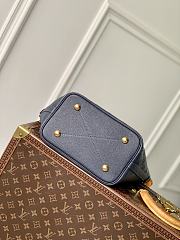 Louis Vuitton LV Blossom PM Bag Navy Blue 20x20x12.5cm - 5