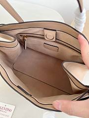 Valentino Garavani Antibes Medium Shopping Bag Nude 35x29x18cm - 3