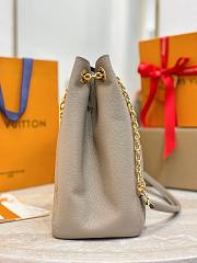 Louis Vuitton LV Anytime MM Beige Bag 42x27x14cm - 5