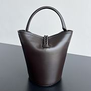 Bottega Veneta Small Liberta Bucket Brown 22x18x15cm - 5