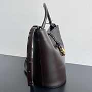 Bottega Veneta Medium Liberta Bucket Brown 30x18x18cm - 5