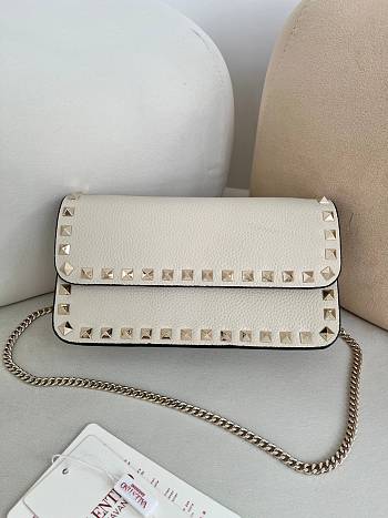 Valentino Garavani Rockstud Wallet On Chain White 21x6x11cm