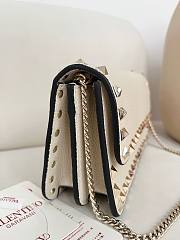 Valentino Garavani Rockstud Wallet On Chain White 21x6x11cm - 6