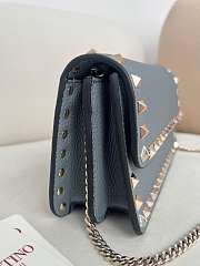 Valentino Garavani Rockstud Wallet On Chain Blue 21x6x11cm - 4