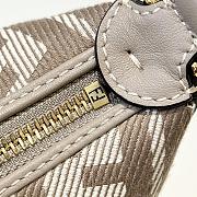 Fendi Fendigraphy Mini Dove Gray Bag 20x13x7.5cm - 3